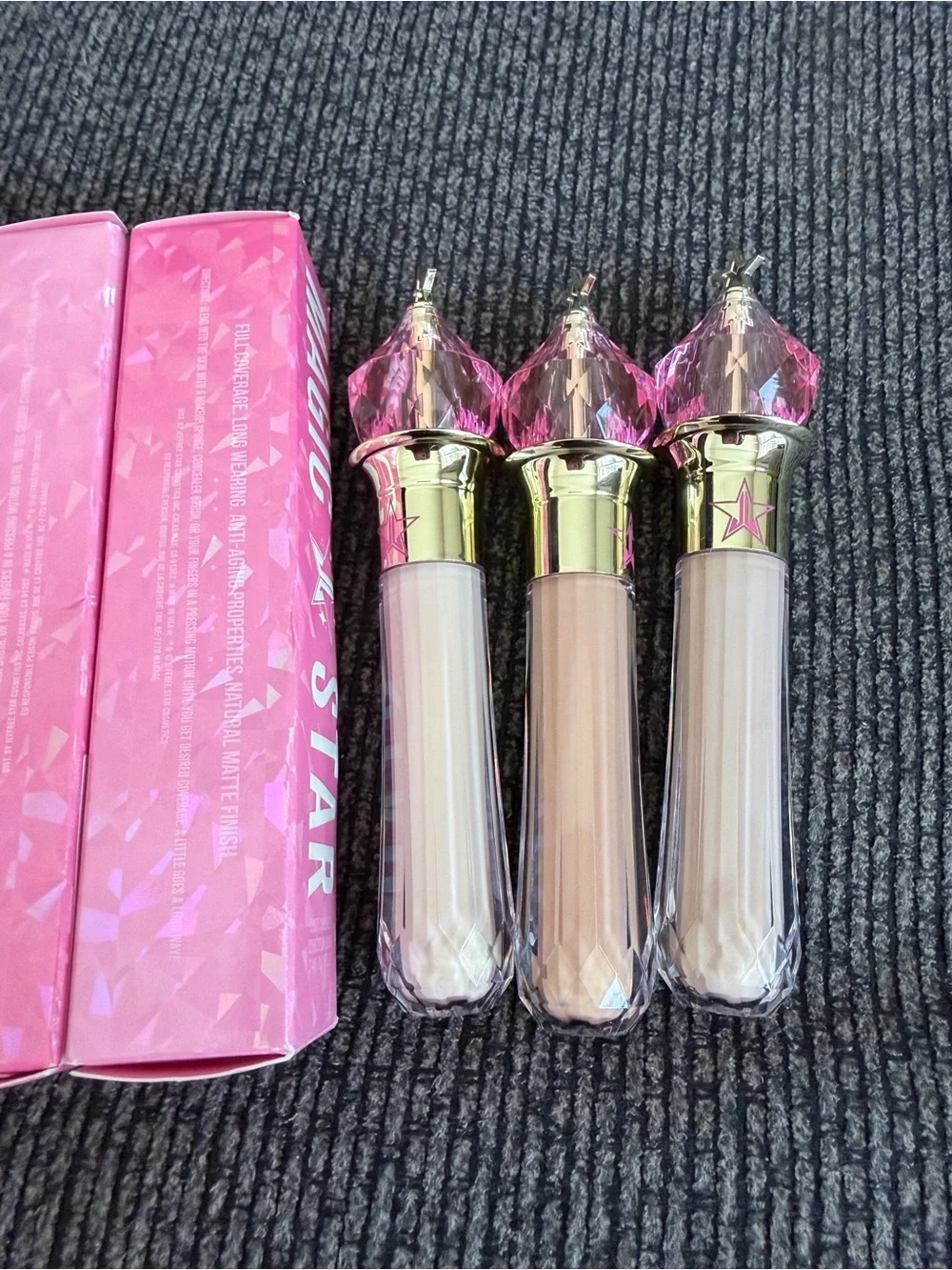 Choose One - Jeffrey Star Magic liquid Concealer